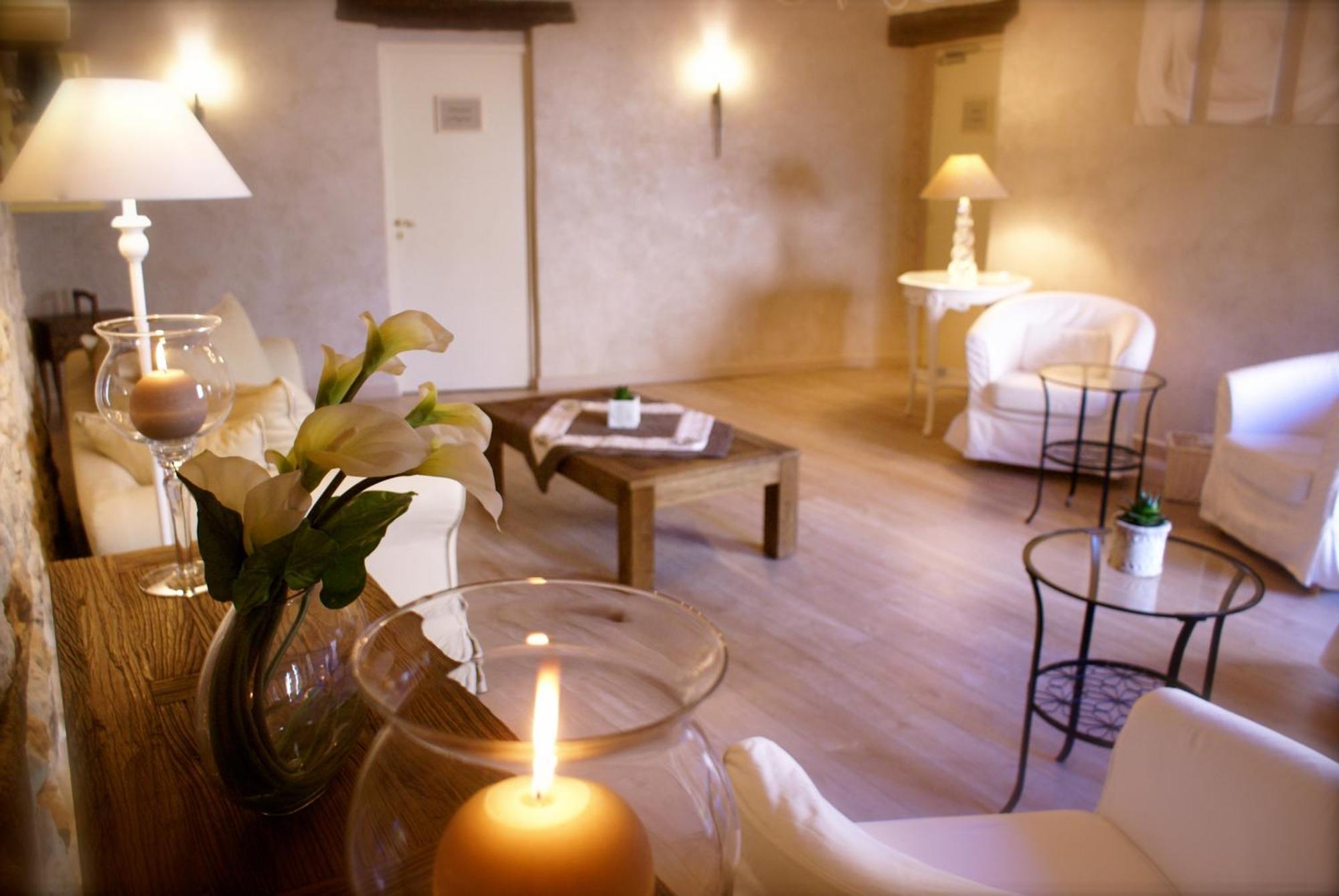 Le Crillon Hotel Murs  ภายนอก รูปภาพ