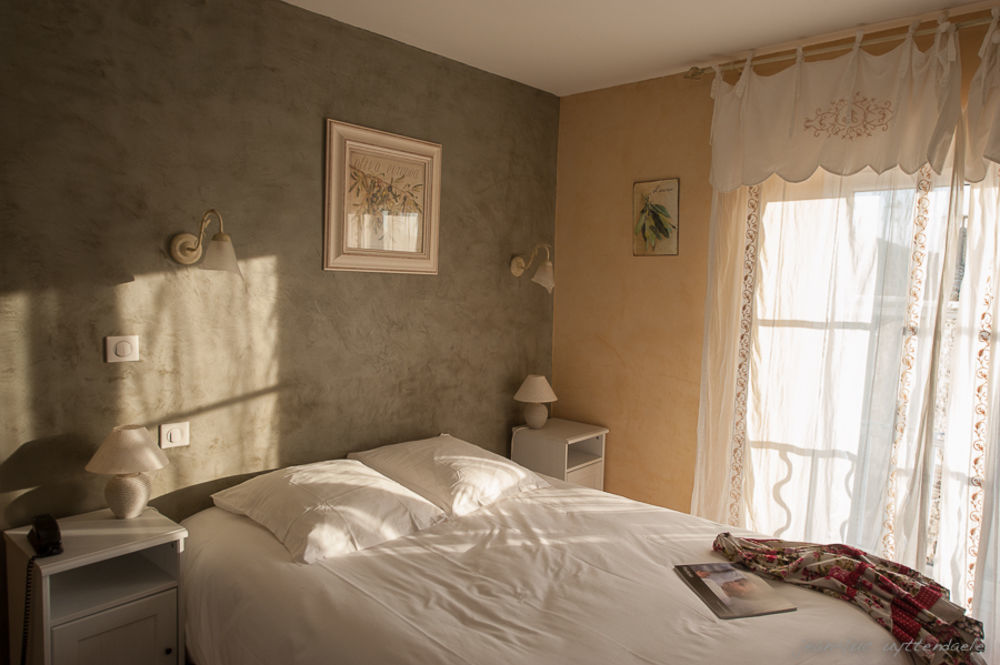 Le Crillon Hotel Murs  ภายนอก รูปภาพ