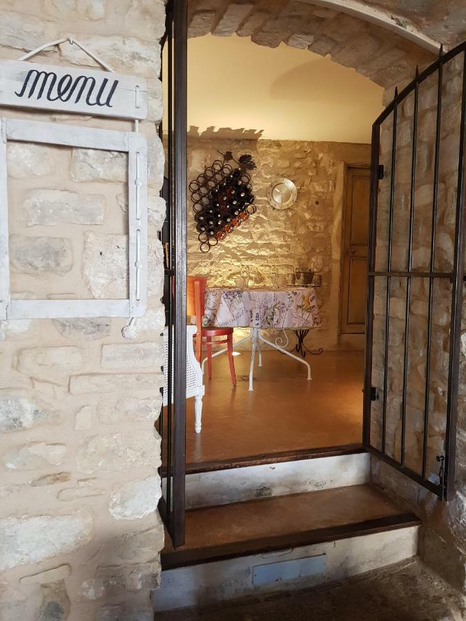 Le Crillon Hotel Murs  ภายนอก รูปภาพ